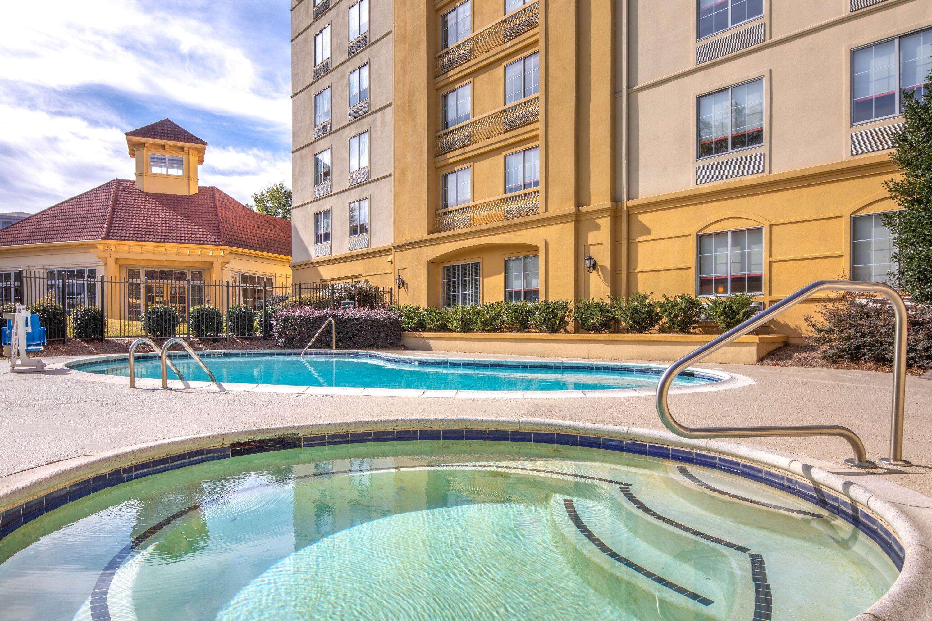La Quinta By Wyndham Atlanta Ballpark/Galleria Екстериор снимка